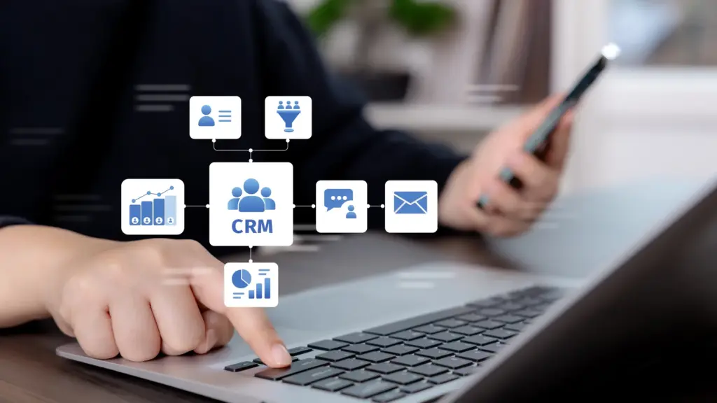 Système CRM avec profils clients, entonnoir de ventes et analyses de croissance